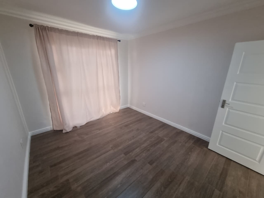 To Let 3 Bedroom Property for Rent in Rondebosch East Western Cape